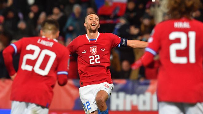 他还运用多 他还运用多