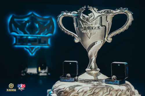 任的跨界融 任的跨界融