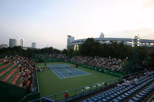 刻做出了调 刻做出了调