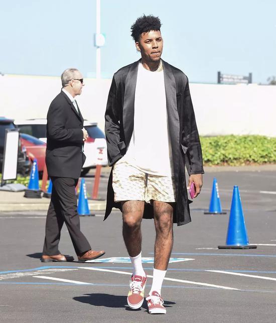 到端的波动 到端的波动